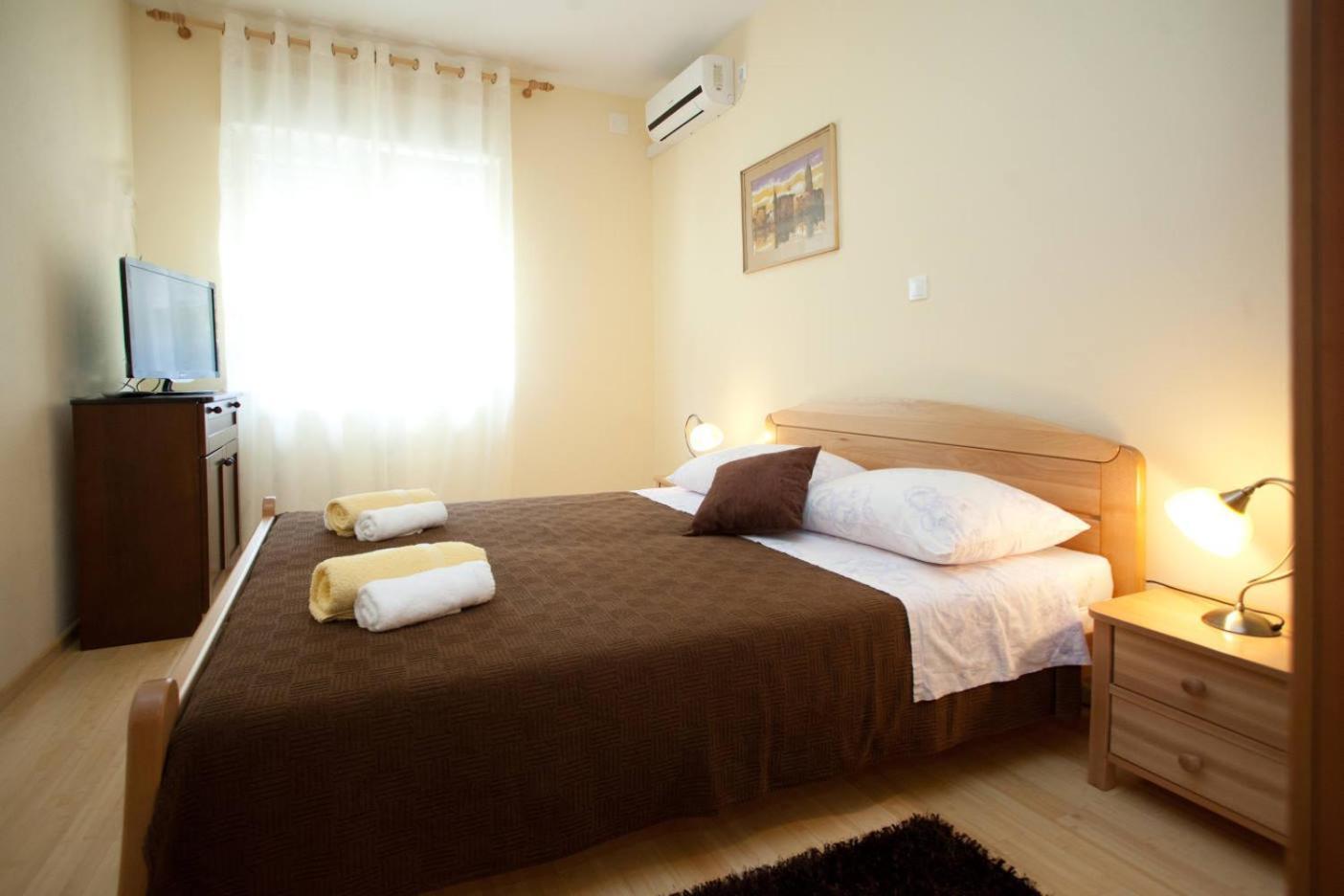 Apartments Beautiful Sandy Beach Split Extérieur photo