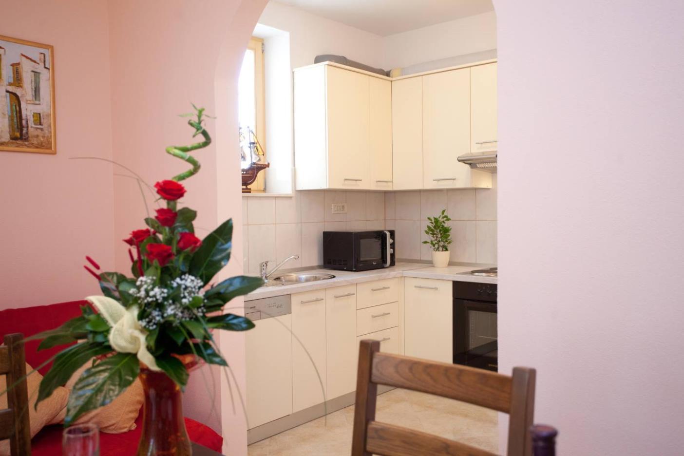Apartments Beautiful Sandy Beach Split Extérieur photo
