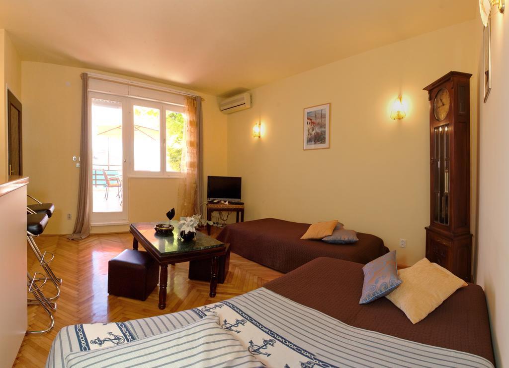 Apartments Beautiful Sandy Beach Split Extérieur photo