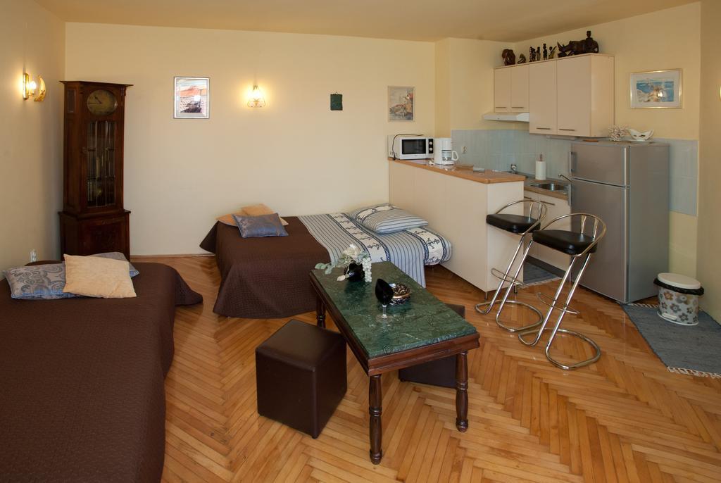 Apartments Beautiful Sandy Beach Split Extérieur photo